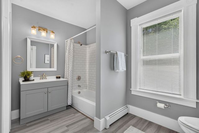 43 Laurel St, Clinton, MA 01510