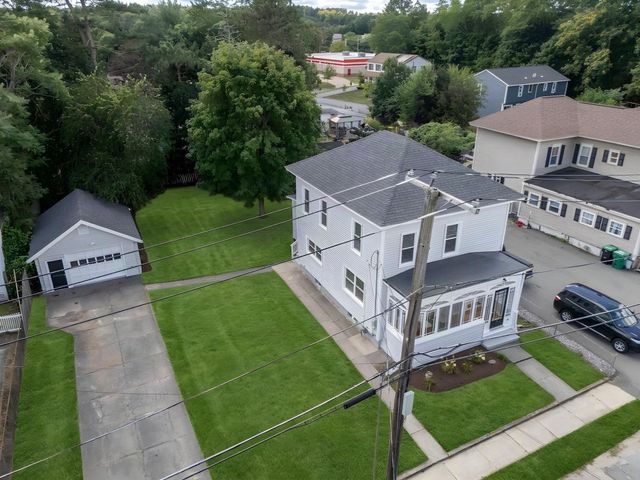 43 Laurel St, Clinton, MA 01510