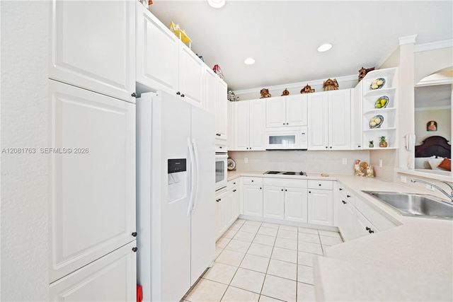 1634 Passion Vine Circle 31-2, Weston, FL 33326