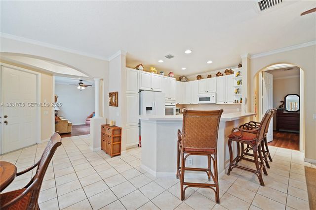 1634 Passion Vine Circle 31-2, Weston, FL 33326