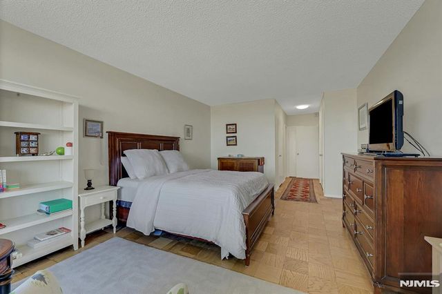 1530 Palisade Avenue 27D, Fort Lee, NJ 07024