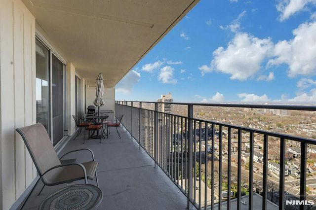 1530 Palisade Avenue 27D, Fort Lee, NJ 07024