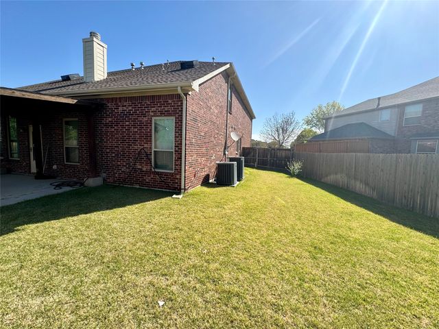 1100 Annalea Cove Drive, Lewisville, TX 75056