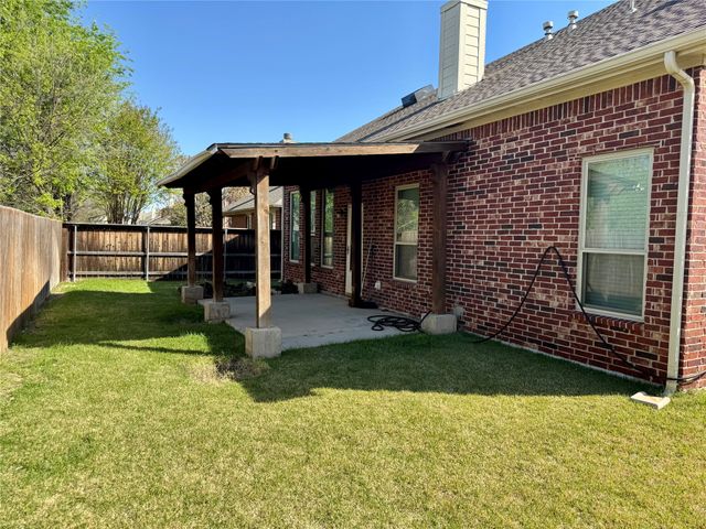 1100 Annalea Cove Drive, Lewisville, TX 75056