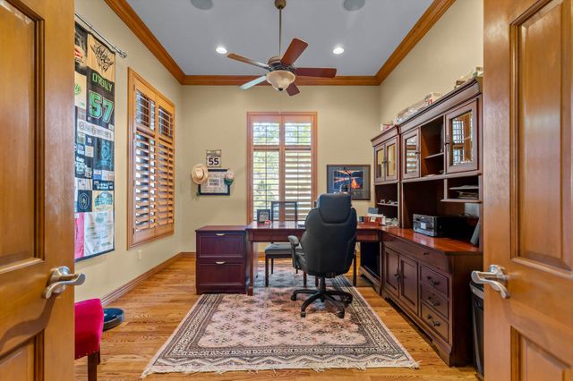 11 Shore View Drive, Reeds Spring, MO 65737