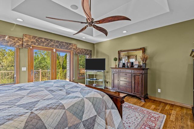 11 Shore View Drive, Reeds Spring, MO 65737