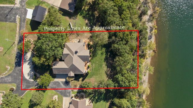 11 Shore View Drive, Reeds Spring, MO 65737