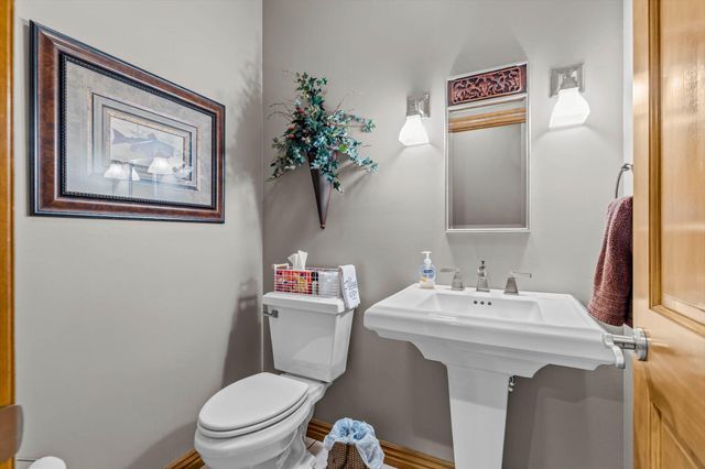 11 Shore View Drive, Reeds Spring, MO 65737