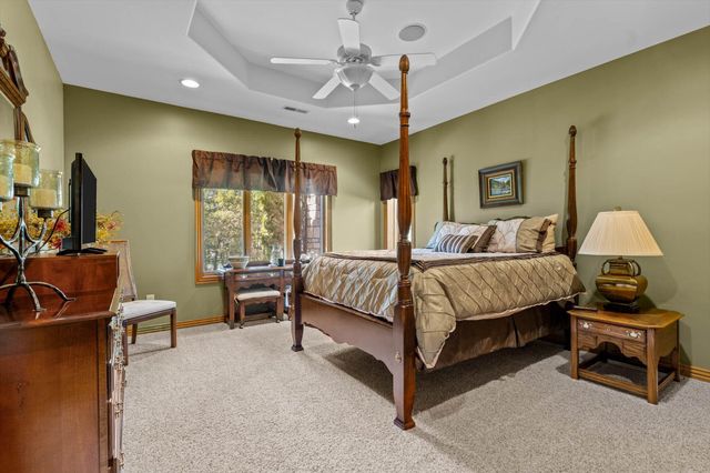 11 Shore View Drive, Reeds Spring, MO 65737