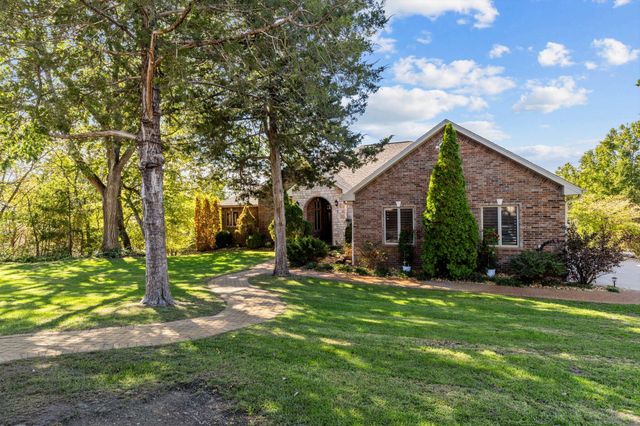 11 Shore View Drive, Reeds Spring, MO 65737