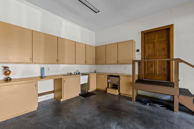 11 Shore View Drive, Reeds Spring, MO 65737