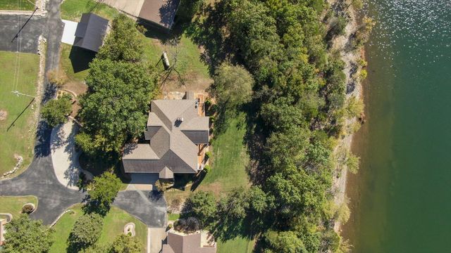 11 Shore View Drive, Reeds Spring, MO 65737