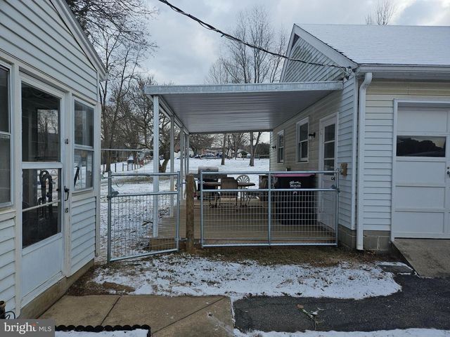 38 COLDSPRING RD, Fayetteville, PA 17222