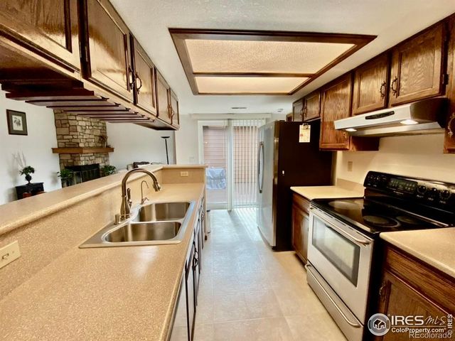 6239 Willow Lane, Boulder, CO 80301