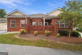 341 Villa Park Circle, Stone Mountain, GA 30087