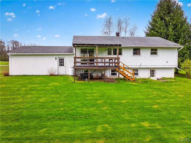 2765 King Road, Paris, NY 13456
