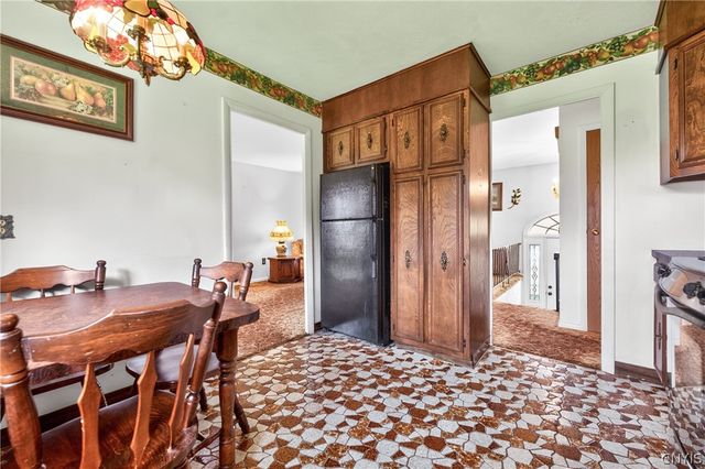 2765 King Road, Paris, NY 13456