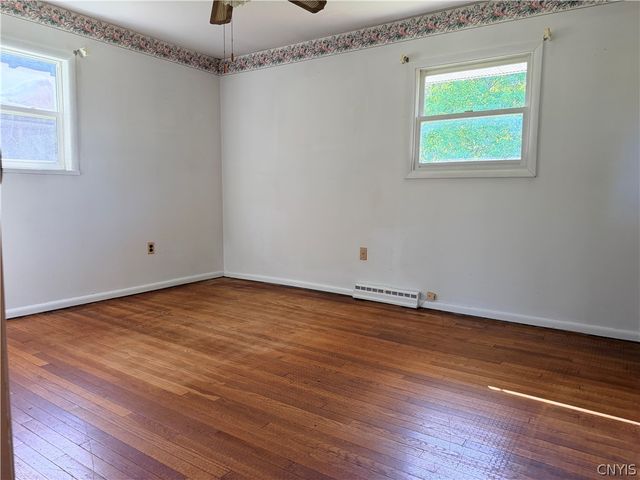 2765 King Road, Paris, NY 13456