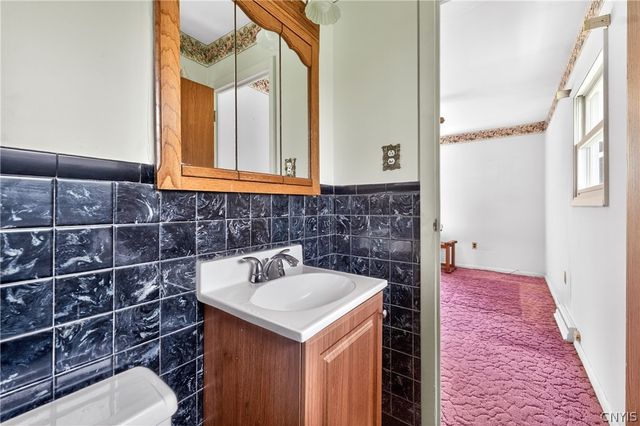 2765 King Road, Paris, NY 13456