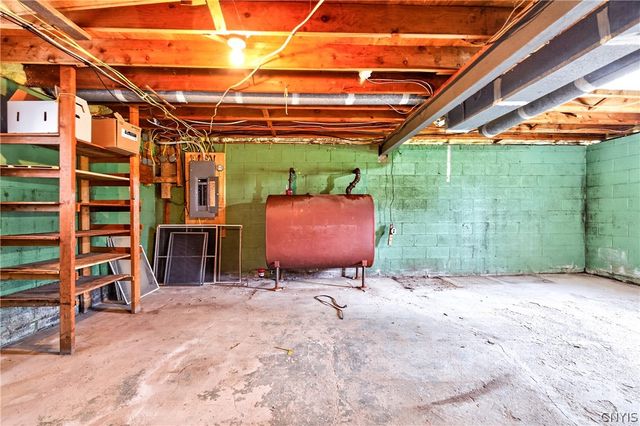 2765 King Road, Paris, NY 13456