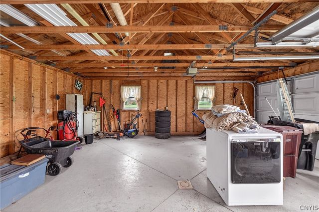 2765 King Road, Paris, NY 13456