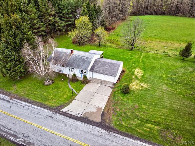 2765 King Road, Paris, NY 13456
