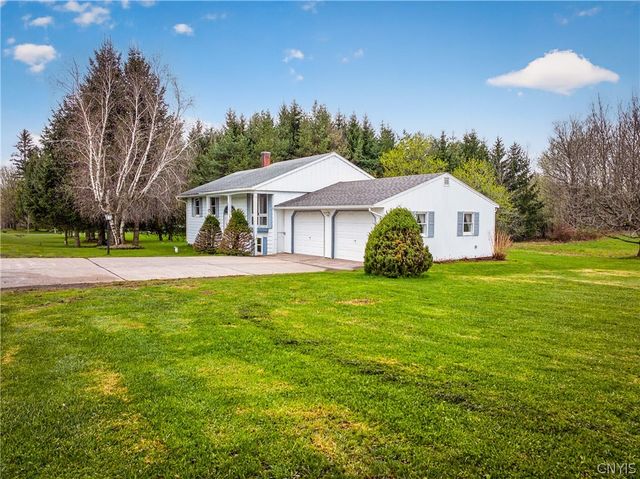 2765 King Road, Paris, NY 13456