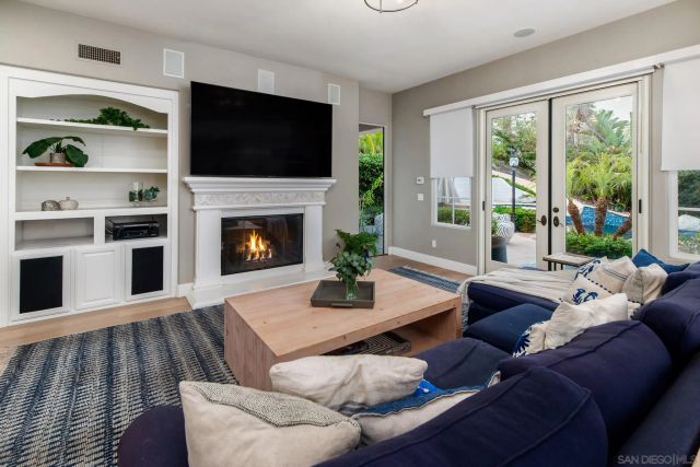 5012 Seagrove Cove, San Diego, CA 92130