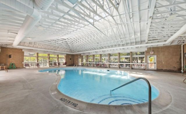 734 N Gary Avenue 210, Carol Stream, IL 60188