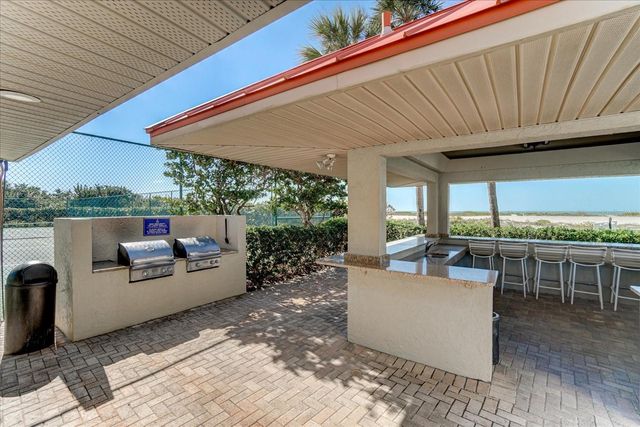 1290 GULF BOULEVARD 2004, Clearwater, FL 33767