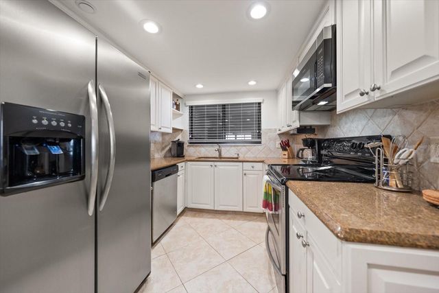 1290 GULF BOULEVARD 2004, Clearwater, FL 33767