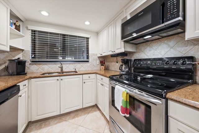 1290 GULF BOULEVARD 2004, Clearwater, FL 33767