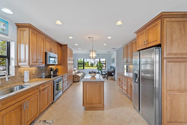 348 River Drive, Tequesta, FL 33469