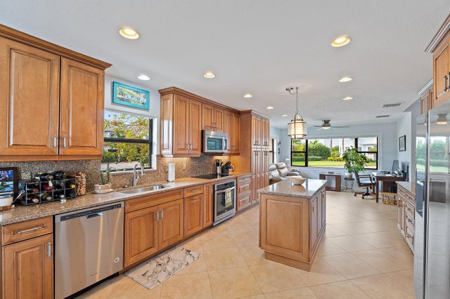 348 River Drive, Tequesta, FL 33469