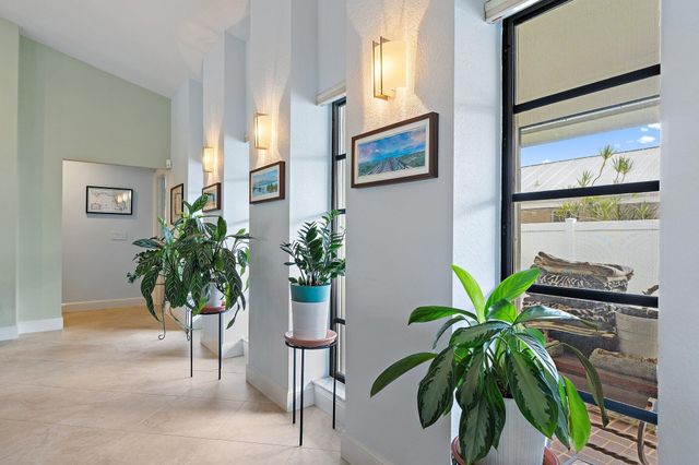 348 River Drive, Tequesta, FL 33469