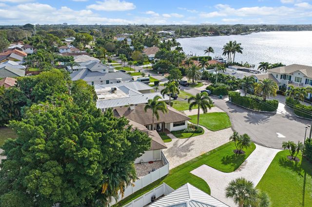 348 River Drive, Tequesta, FL 33469