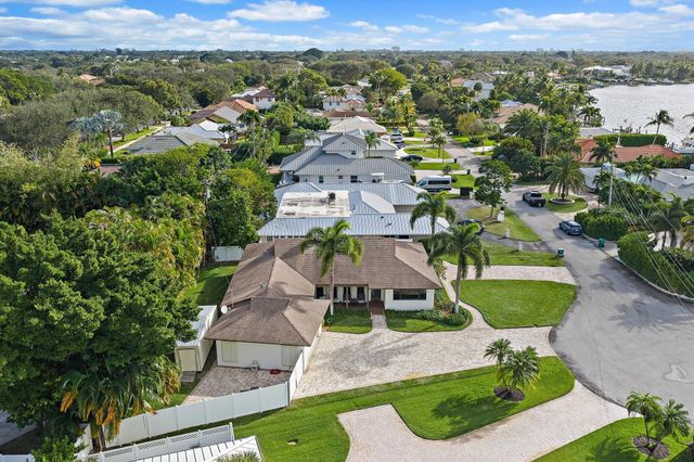 348 River Drive, Tequesta, FL 33469