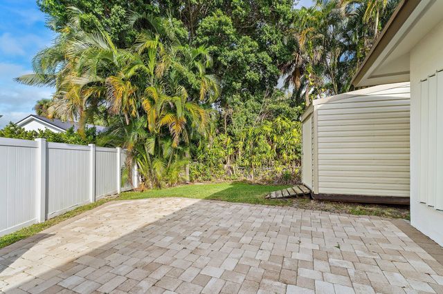 348 River Drive, Tequesta, FL 33469