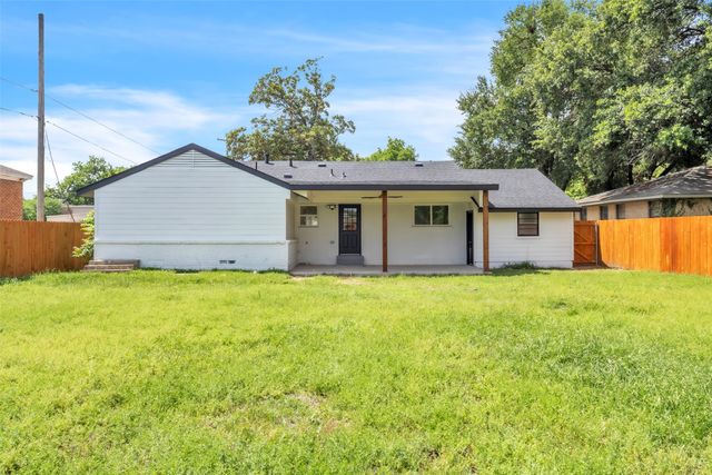 203 E 7th Street, Irving, TX 75060