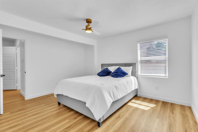 203 E 7th Street, Irving, TX 75060