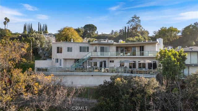 11527 Dona Dolores, Studio City, CA 91604
