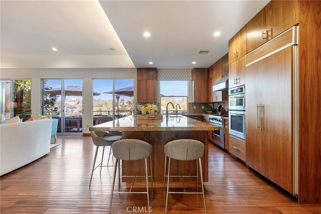 11527 Dona Dolores, Studio City, CA 91604