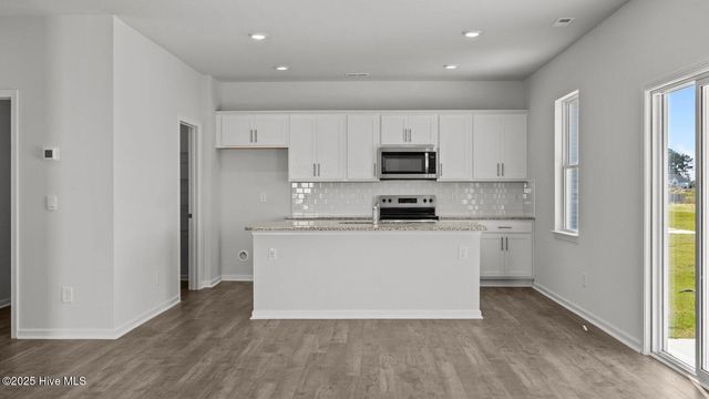 1025 Queensland Lane, Ayden, NC 28513