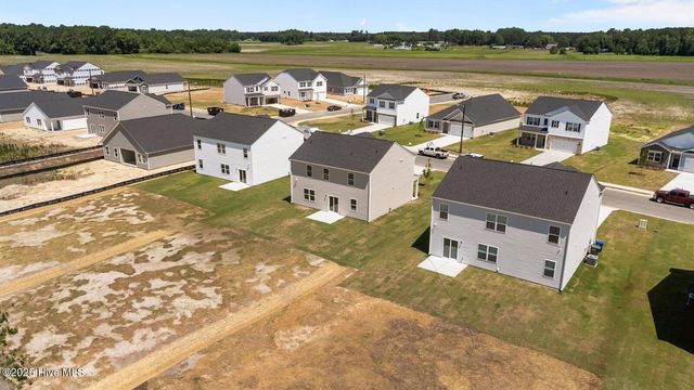 1025 Queensland Lane, Ayden, NC 28513