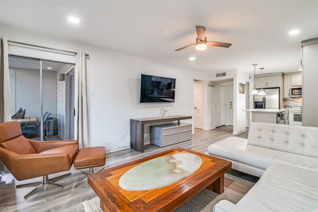 4859 Cedar Springs Road 141, Dallas, TX 75219