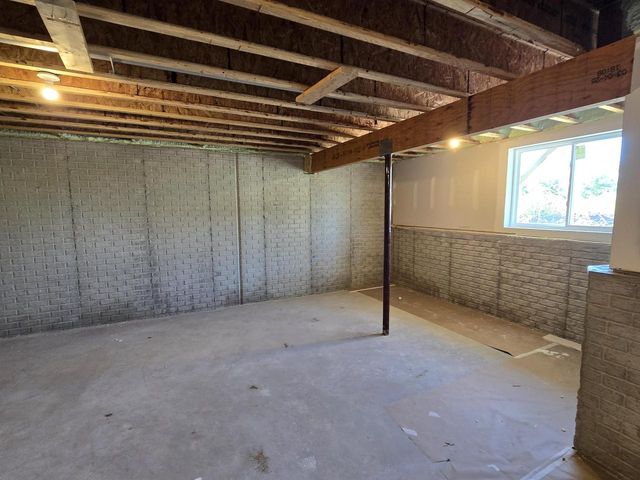 N162W21865 Poppy ROAD, Jackson, WI 53037