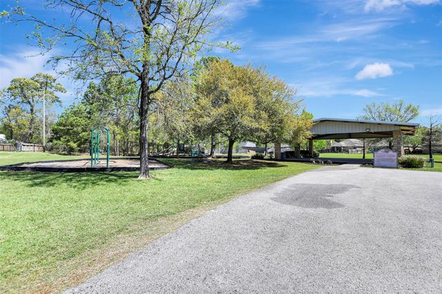 7442 Casita Drive, Magnolia, TX 77354