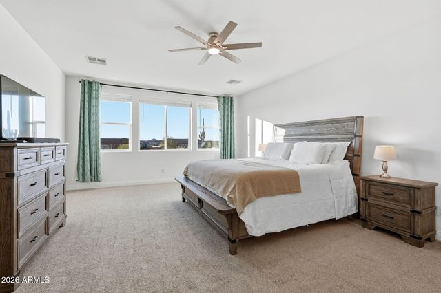 498 W CHASE Street, San Tan Valley, AZ 85143