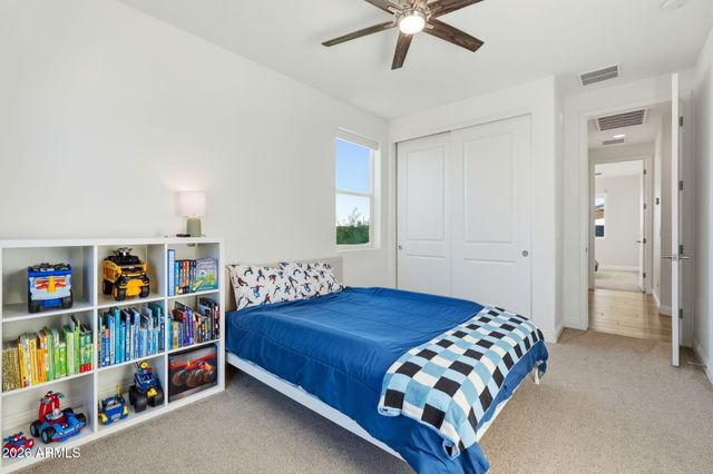 498 W CHASE Street, San Tan Valley, AZ 85143