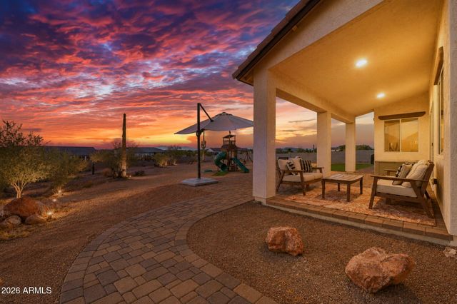 498 W CHASE Street, San Tan Valley, AZ 85143